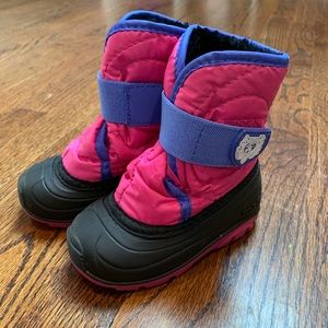 Kamik waterproof faux fur lined snow boots size 6